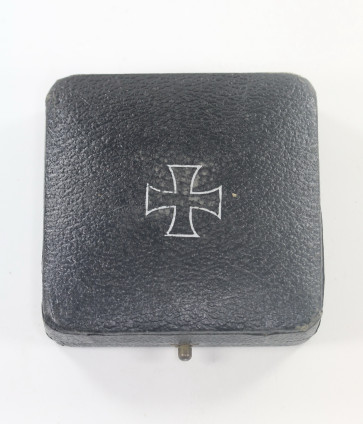 Etui Eisernes Kreuz 1. Klasse 1939, gewölbter Deckel - Militaria-Berlin