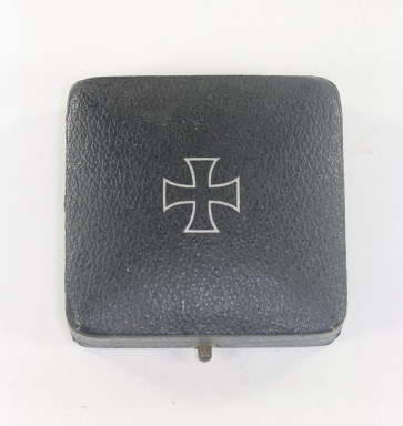 Etui Eisernes Kreuz 1. Klasse 1939, gewölbter Deckel - Militaria-Berlin