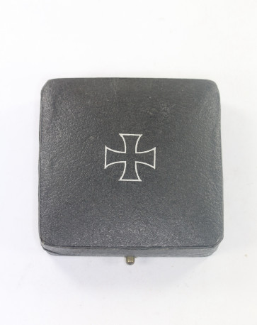 Etui Eisernes Kreuz 1. Klasse 1939, gewölbter Deckel - Militaria-Berlin