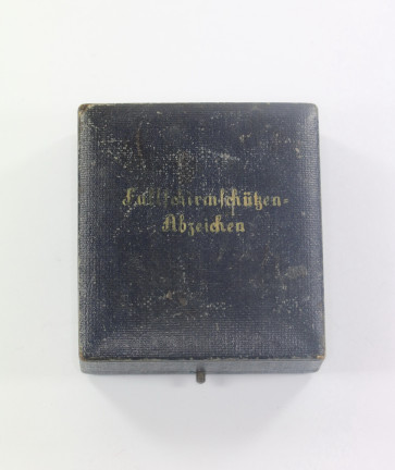 Etui Fallschirmschützen Abzeichen - Militaria-Berlin