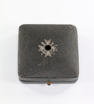 Etui Kriegsverdienstkreuz 1. Klasse mit Schwertern - Militaria-Berlin