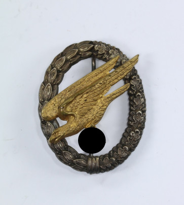Fallschirmschützenabzeichen der Luftwaffe, hst. C.E. Juncker Berlin S.W. - Militaria-Berlin