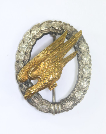 Fallschirmschützenabzeichen der Luftwaffe, Hst. W. Deumer Lüdenscheid, Kriegsgefangenschaft (!) - Militaria-Berlin