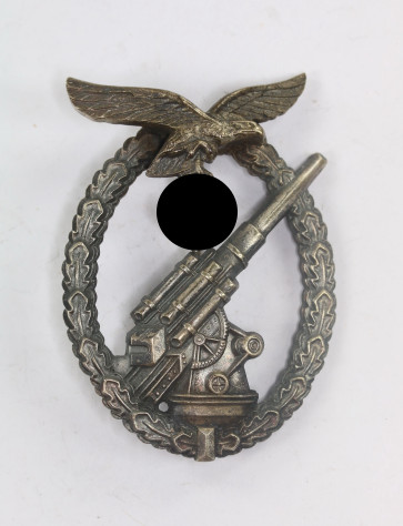 Flak Kampfabzeichen der Luftwaffe, Hst. Brehmer Markneukirchen, Neusilber (!) - Militaria-Berlin