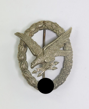  Fliegerschützenabzeichen der Luftwaffe mit Blitzbündel, Hst. Jimme & Sohn Berlin, Neusilber (!) - Militaria-Berlin