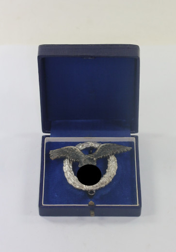  Flugzeugführerabzeichen der Luftwaffe, Hst. Brüder Schneider A.G. Wien, im BSW Dom Etui (!) - Militaria-Berlin