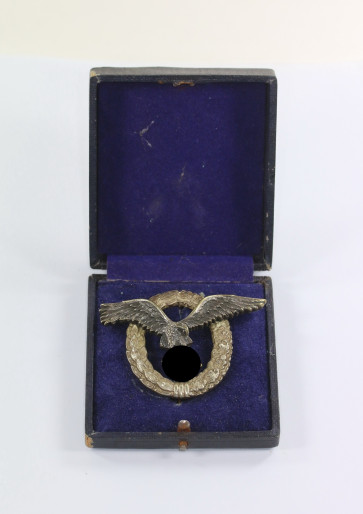 Flugzeugführerabzeichen der Luftwaffe, Hst. C.E Juncker (J.2), im Etui - Militaria-Berlin