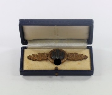  Frontflugspange für Kampfflieger in Bronze, im Etui - Militaria-Berlin
