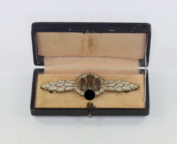 Frontflugspange für Kampfflieger in silber, Hst. R.S.S.,im Etui - Militaria-Berlin