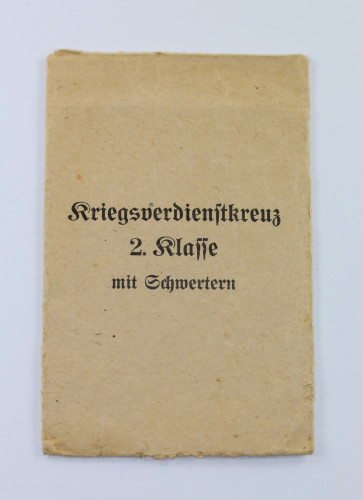 Verleihungstüte Kriegsverdienstkreuz 2. Klasse mit Schwertern, G. H. Osang - Militaria-Berlin