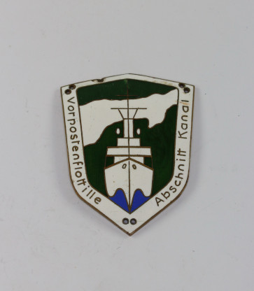 Kriegsmarine, Mützenabzeichen "Vorpostenflottille Abschnitt Kanal" - Militaria-Berlin