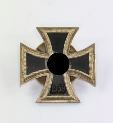Eisernes Kreuz 1. Klasse 1939, Hst. L/13, an Schraubscheibe - Militaria-Berlin