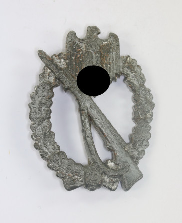 Infanterie-Sturmabzeichen in Silber, Hst. AS Dreieck (Boden/Kellerfund!) - Militaria-Berlin