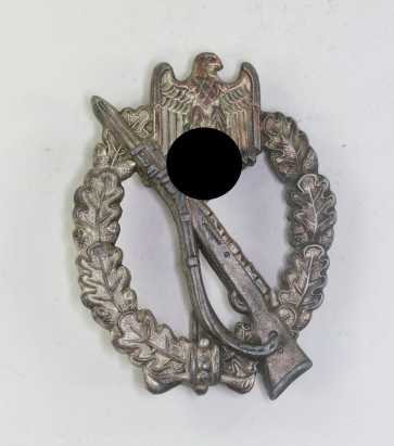 Infanterie-Sturmabzeichen in Silber, Hst. R.S. (Rudolf Souval, Wien) - Militaria-Berlin