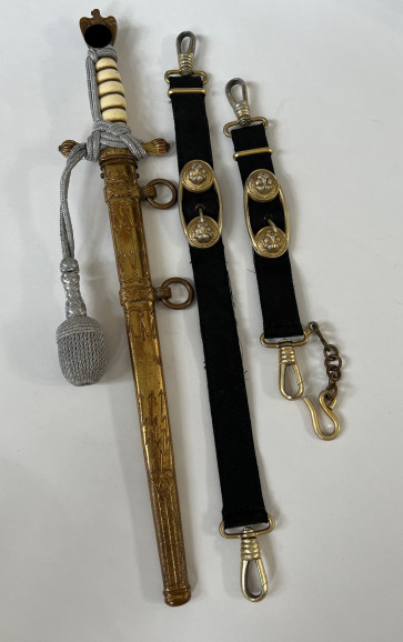  Kriegsmarine, Dolch für Offiziere, Hst. WKC, mit Gehänge und Portopee - Militaria-Berlin