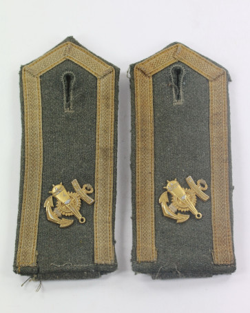 Kriegsmarine, Paar Schulterklappen für einen Sperrwaffen Maat - Militaria-Berlin