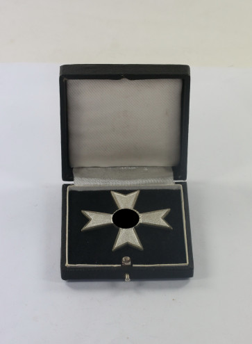 Kriegsverdienstkreuz 1. Klasse, Hst. 50 (Karl Gschiermeister, Wien), im Etui - Militaria-Berlin
