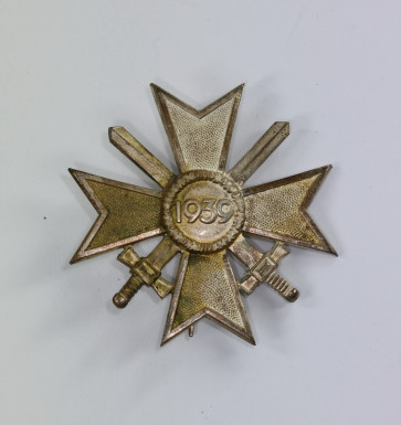 Kriegsverdienstkreuz 1. Klasse mit Schwertern 1957, Deumer - Militaria-Berlin