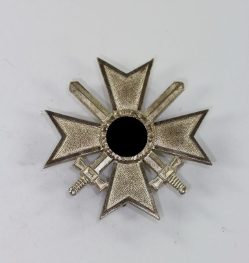 Kriegsverdienstkreuz 1. Klasse mit Schwertern, Hst. 43 - Militaria-Berlin