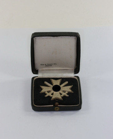 Kriegsverdienstkreuz 1. Klasse mit Schwertern, Hst. 65, im Etui Klein & Quenzer - Militaria-Berlin