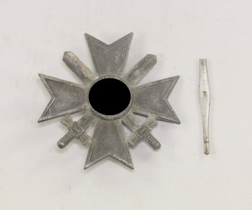 Kriegsverdienstkreuz 1. Klasse mit Schwertern, Hst. L15 (Friedrich Orth, Wien) - Militaria-Berlin