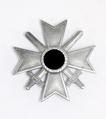 Kriegsverdienstkreuz 1. Klasse mit Schwertern, Hst. L/21 (Förster & Barth, Pforzheim) - Militaria-Berlin