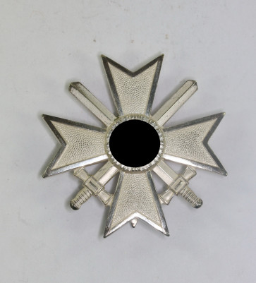 Kriegsverdienstkreuz 1. Klasse mit Schwertern, Julius Bauer Söhne, Zella-Mehlis - Militaria-Berlin