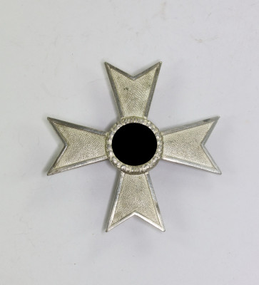 Kriegsverdienstkreuz 1. Klasse (ohne Schwerter), Hst. 50 (Firma Karl Gschiermeister, Wien.) - Militaria-Berlin