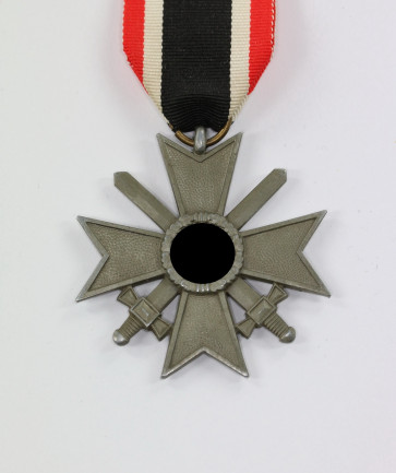 Kriegsverdienstkreuz 2. Klasse mit Schwertern - Militaria-Berlin
