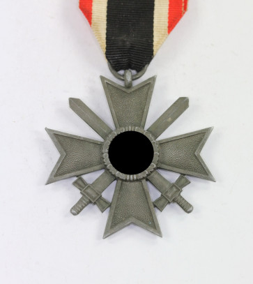 Kriegsverdienstkreuz 2. Klasse mit Schwertern - Militaria-Berlin