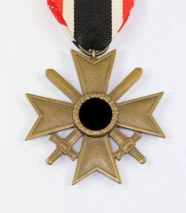 Kriegsverdienstkreuz 2. Klasse mit Schwertern, Hst. 56 - Militaria-Berlin