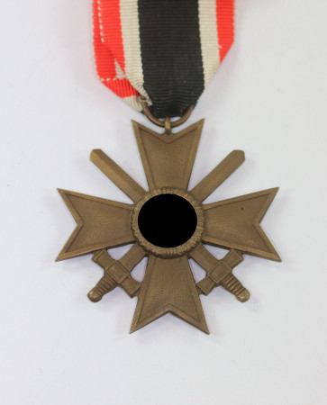  Kriegsverdienstkreuz 2. Klasse mit Schwertern, Buntmetall - Militaria-Berlin