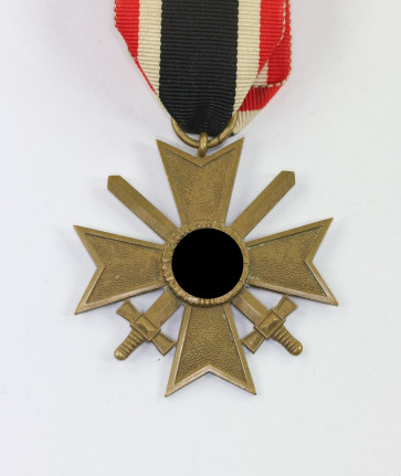  Kriegsverdienstkreuz 2. Klasse mit Schwertern, Buntmetall - Militaria-Berlin