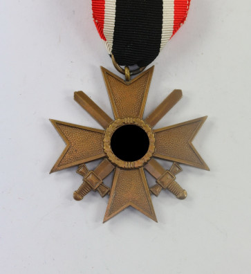  Kriegsverdienstkreuz 2. Klasse mit Schwertern, Buntmetall - Militaria-Berlin