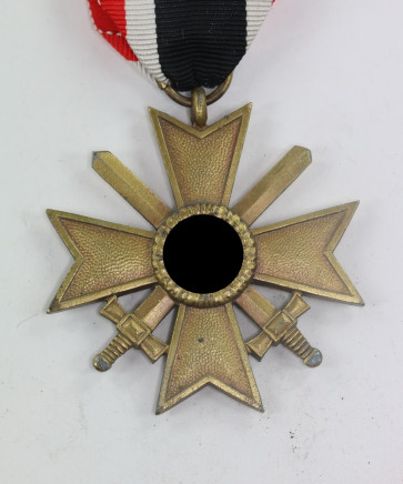 Kriegsverdienstkreuz 2. Klasse mit Schwertern, Hst. 100 (Wächtler & Lange, Mittweida) - Militaria-Berlin