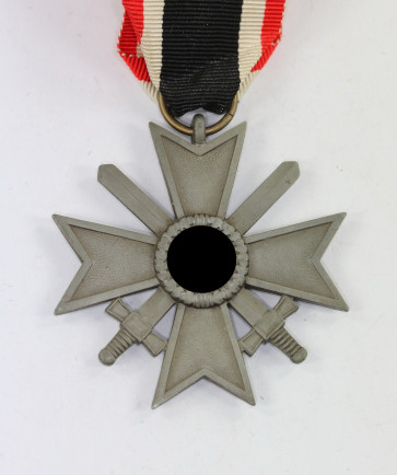 Kriegsverdienstkreuz 2. Klasse mit Schwertern, Hst. 10 - Militaria-Berlin