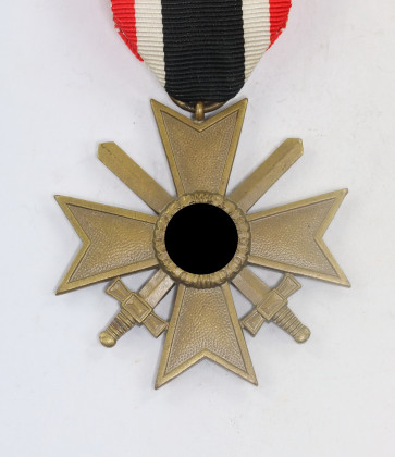  Kriegsverdienstkreuz 2. Klasse mit Schwertern, Hst. 10 (Förster & Barth, Pforzheim) - Militaria-Berlin