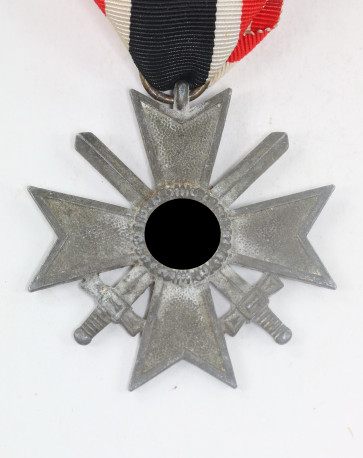 Kriegsverdienstkreuz 2. Klasse mit Schwertern, Hst. 10 (Förster & Barth Pforzheim) - Militaria-Berlin