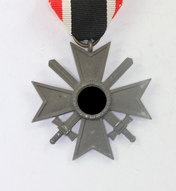 Kriegsverdienstkreuz 2. Klasse mit Schwertern, Hst. 127 - Militaria-Berlin