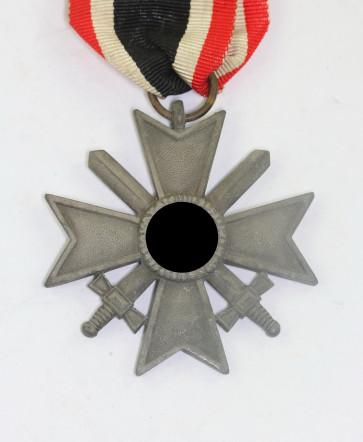 Kriegsverdienstkreuz 2. Klasse mit Schwertern, Hst. 15 (Friedrich Orth, Wien) - Militaria-Berlin