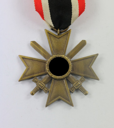  Kriegsverdienstkreuz 2. Klasse mit Schwertern, Hst. 56 (Robert Hauschild, Pforzheim) - Militaria-Berlin