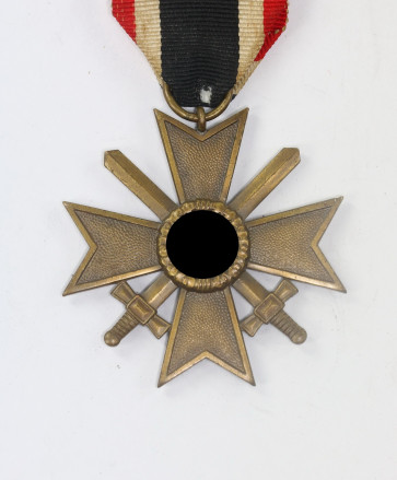  Kriegsverdienstkreuz 2. Klasse mit Schwertern, Hst. 6. (Fritz Zimmermann, Stuttgart) - Militaria-Berlin
