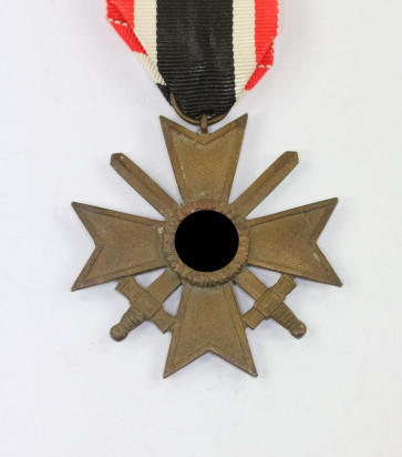 Kriegsverdienstkreuz 2. Klasse mit Schwertern, Hst. 7 - Militaria-Berlin