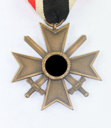 Kriegsverdienstkreuz 2. Klasse mit Schwertern, ohne Hersteller (Buntmetall) - Militaria-Berlin