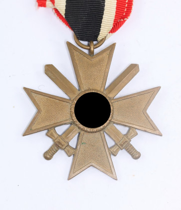 Kriegsverdienstkreuz 2. Klasse mit Schwertern, ohne Hersteller (Buntmetall) - Militaria-Berlin