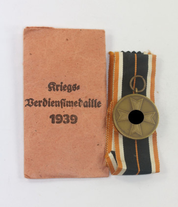  Kriegsverdienstmedaille, in Verleihungstüte Franz Klamt & Söne Gablonz/Neiße - Militaria-Berlin