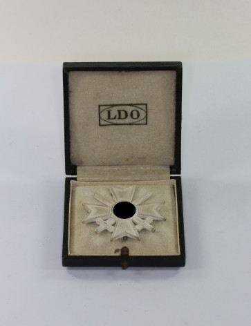Kriegsverdienstkreuz 1. Klasse mit Schwertern, im LDO Etui - Militaria-Berlin