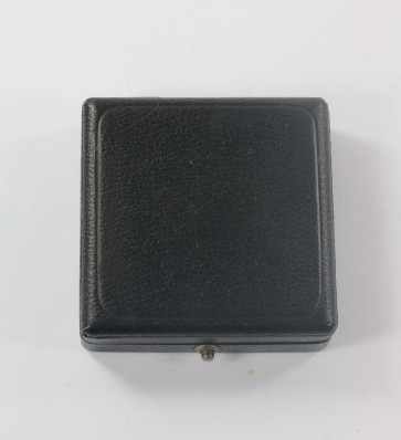 LDO Etui Eisernes Kreuz 1. Klasse 1939 an Schraubscheibe - Militaria-Berlin