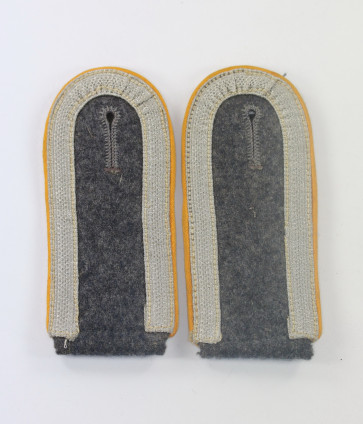 Luftwaffe, Paar Schulterklappen Unteroffizier, fliegendes Personal / Fallschirmjäger - Militaria-Berlin