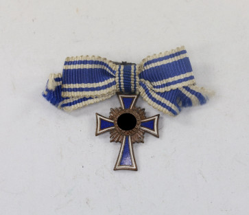  Miniatur Mutterkreuz in Bronze an Schleife, Hst. L/53 ( Hymmen & Co., Lüdenscheid) - Militaria-Berlin